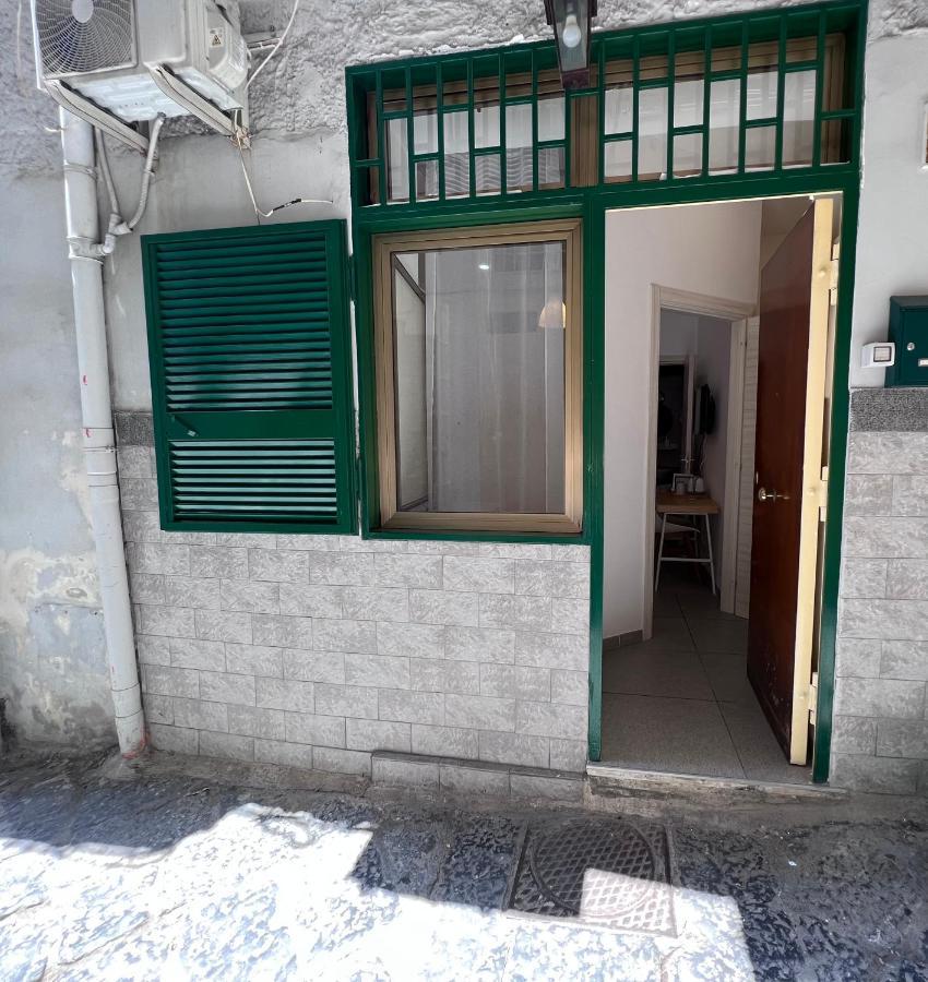Apartment In The Center Naples Exterior photo